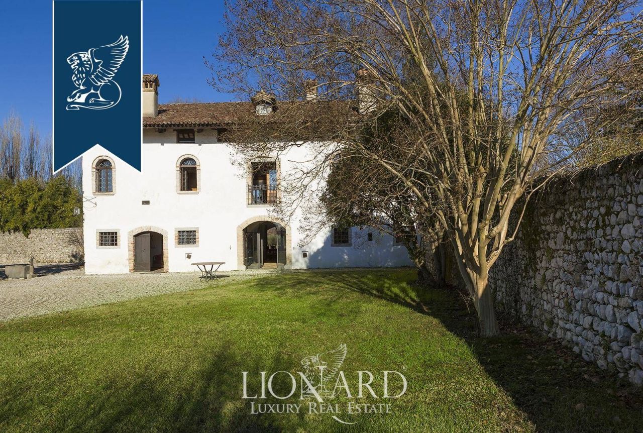 Villa in Udine, Italien, 1 080 m² - Foto 6