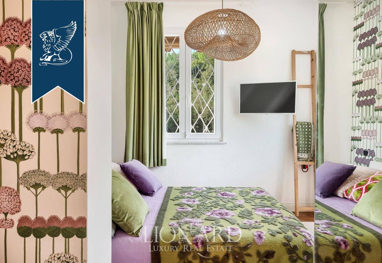 Villa a Massa, Italia, 300 m² - foto 19