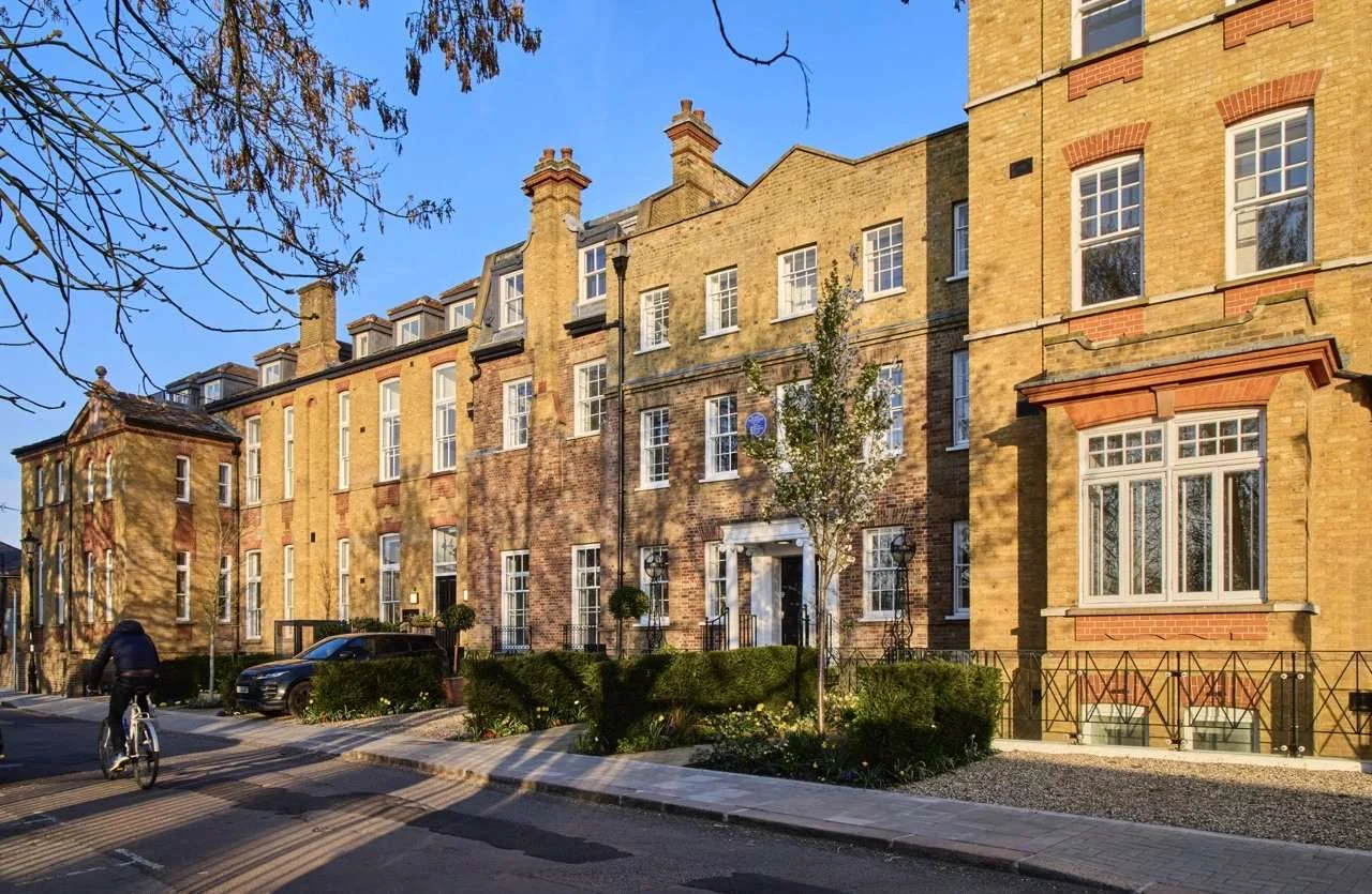 Apartment in Richmond, United Kingdom - picture 2