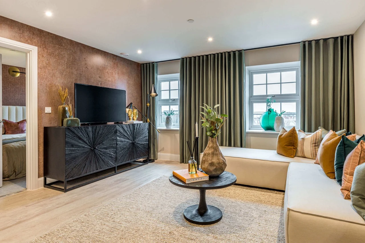 Apartment Slough, United Kingdom, 632 m² - picture 5