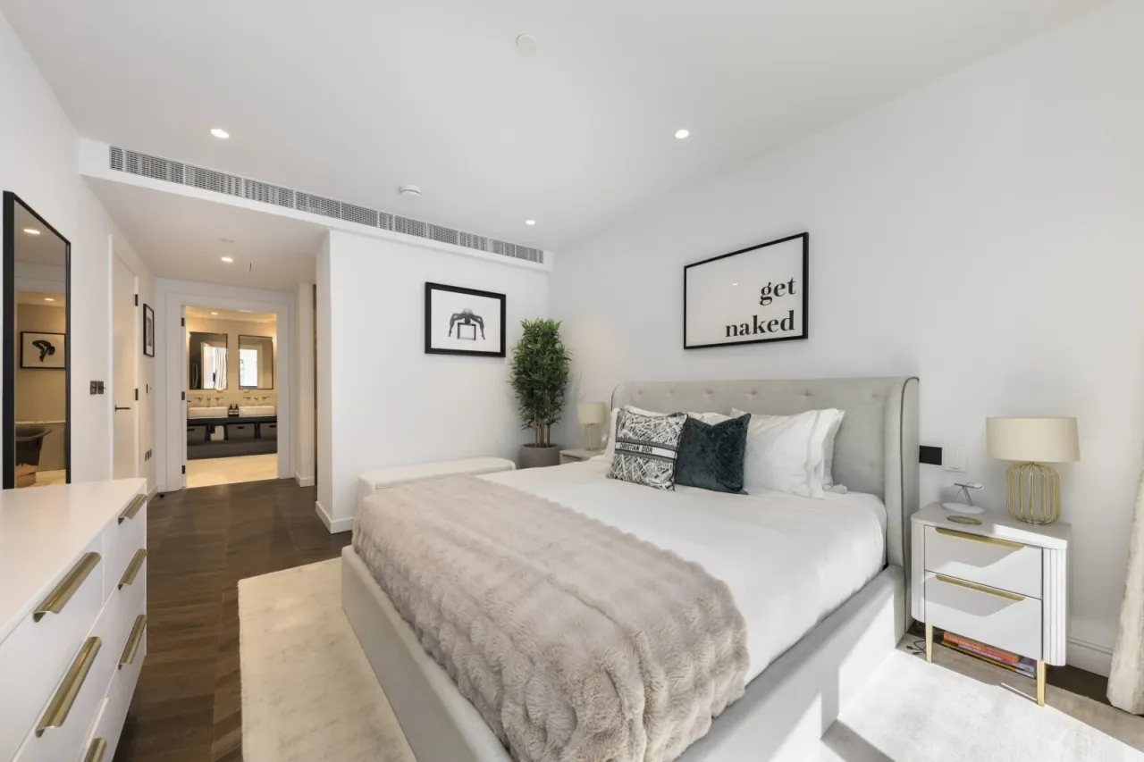 Flat Battersea, United Kingdom, 2 239 m² - picture 15