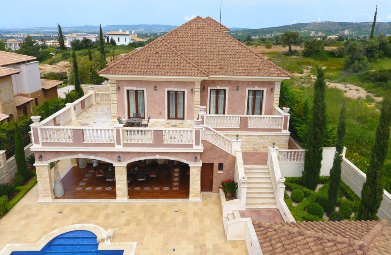 House in Paphos, Cyprus, 680 m² - picture 12