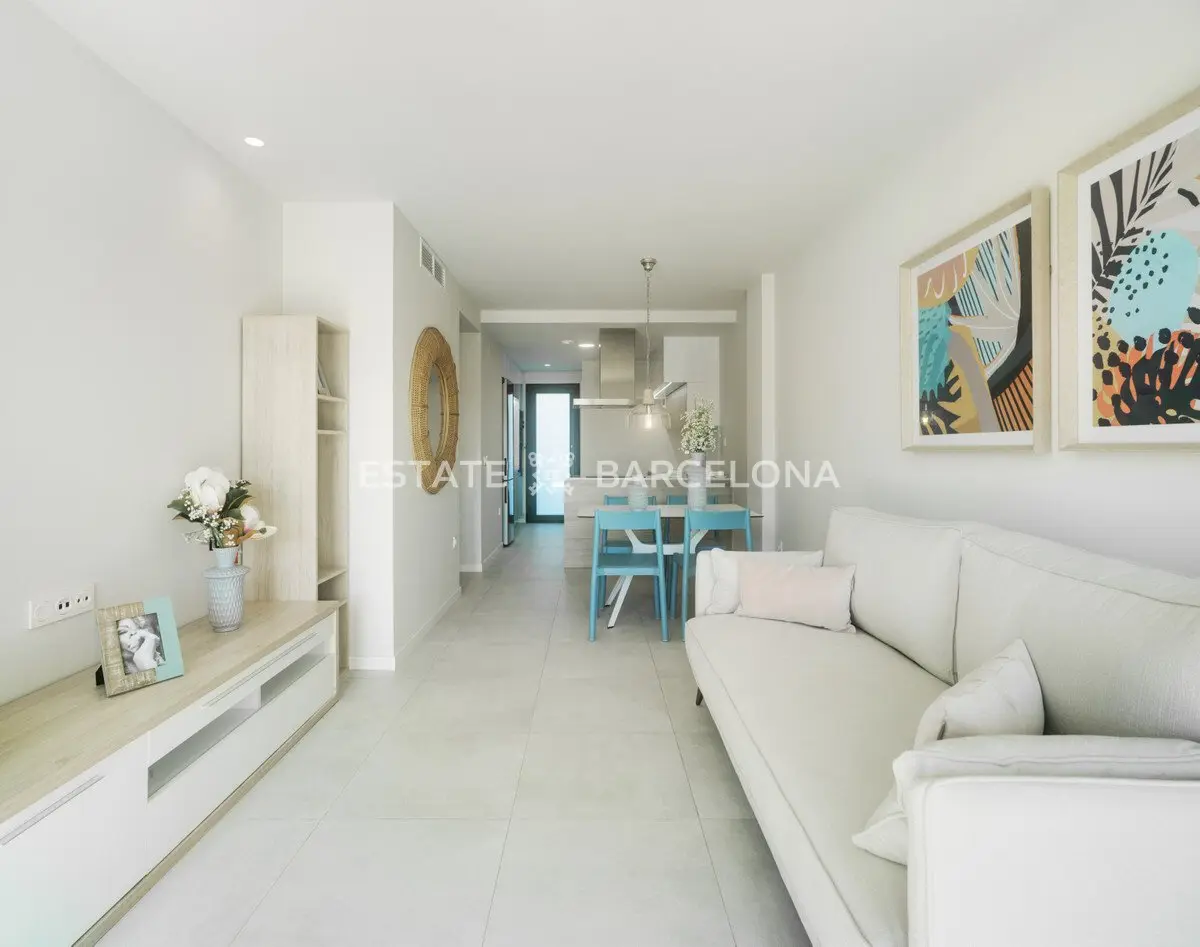 Piso en Mil Palmeras, España, 80 m² - imagen 2