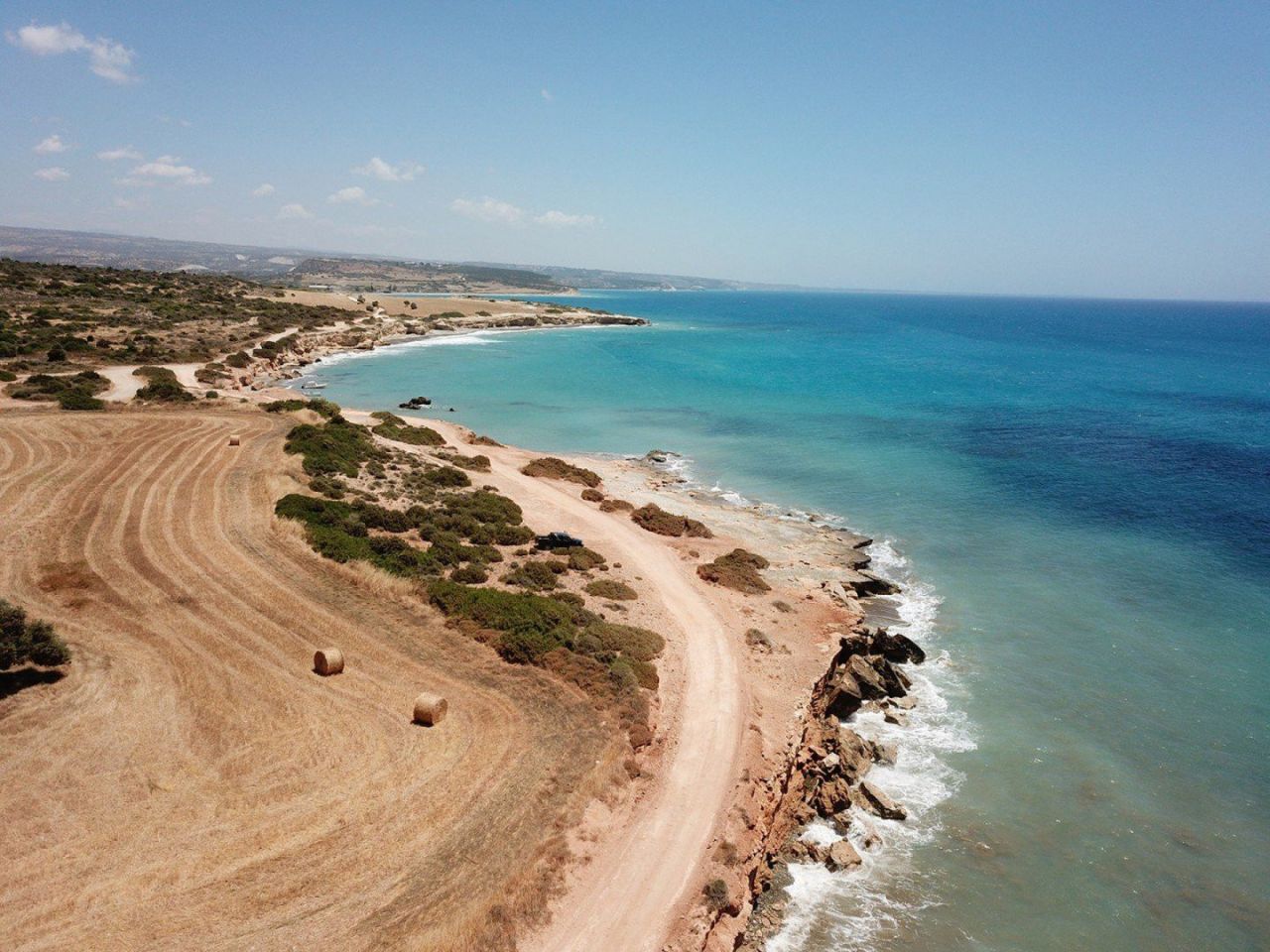 Grundstück in Pissouri, Zypern, 5 415 m² - Foto 1