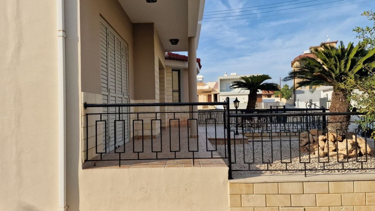 Haus in Limassol, Zypern, 250 m² - Foto 1