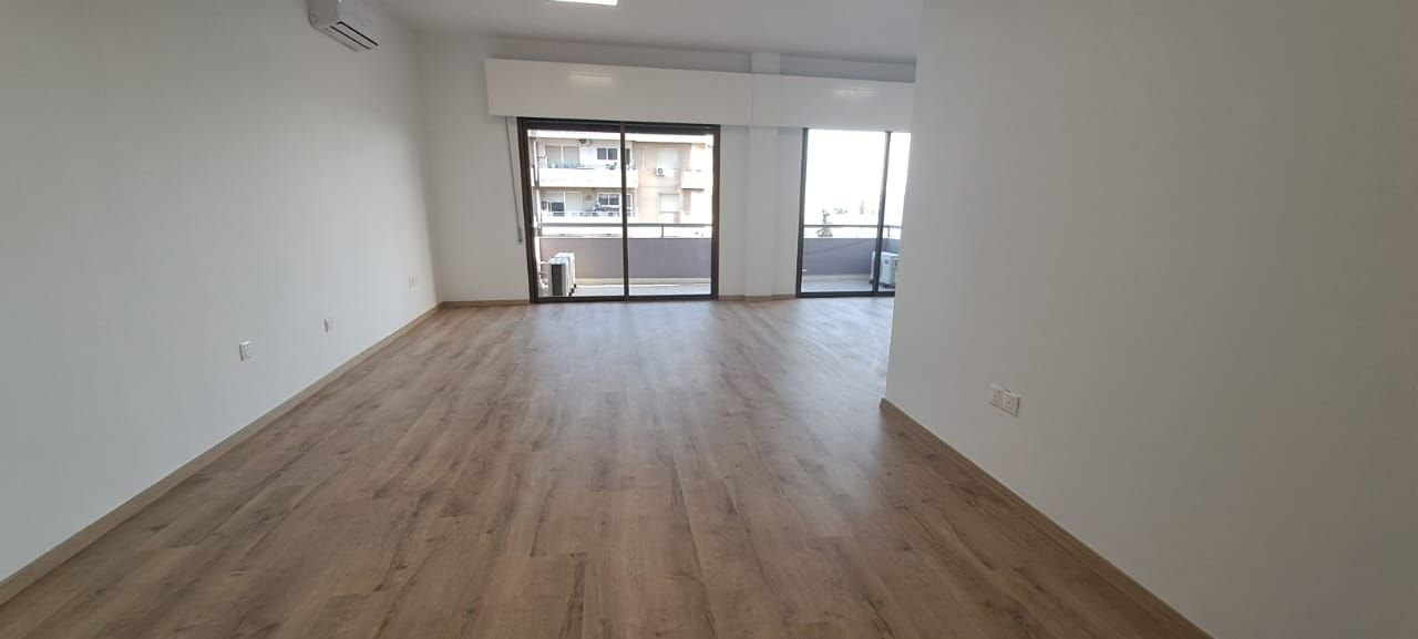 Büro in Limassol, Zypern, 160 m² - Foto 2