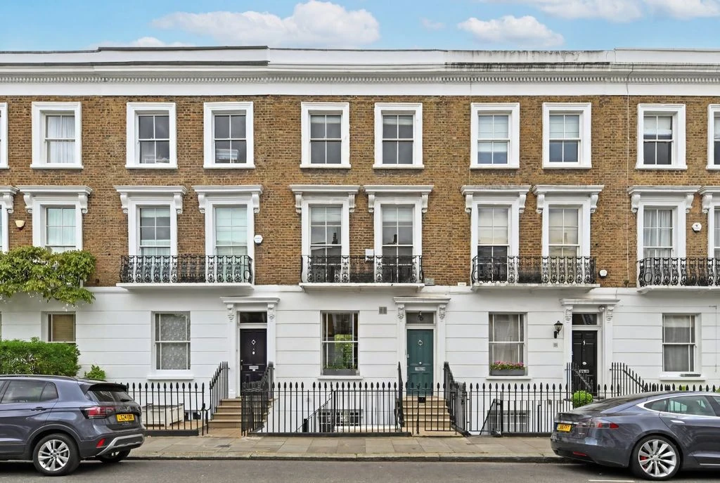 Flat in London, United Kingdom, 196 m² - picture 10