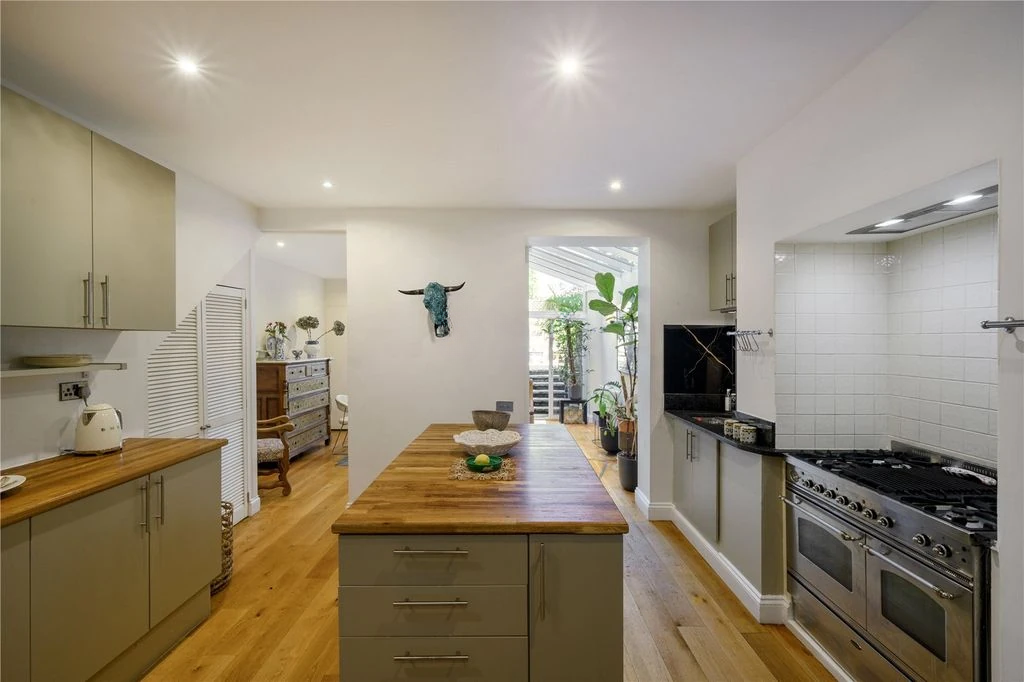 Piso en Londres, Reino Unido, 257 m² - imagen 2