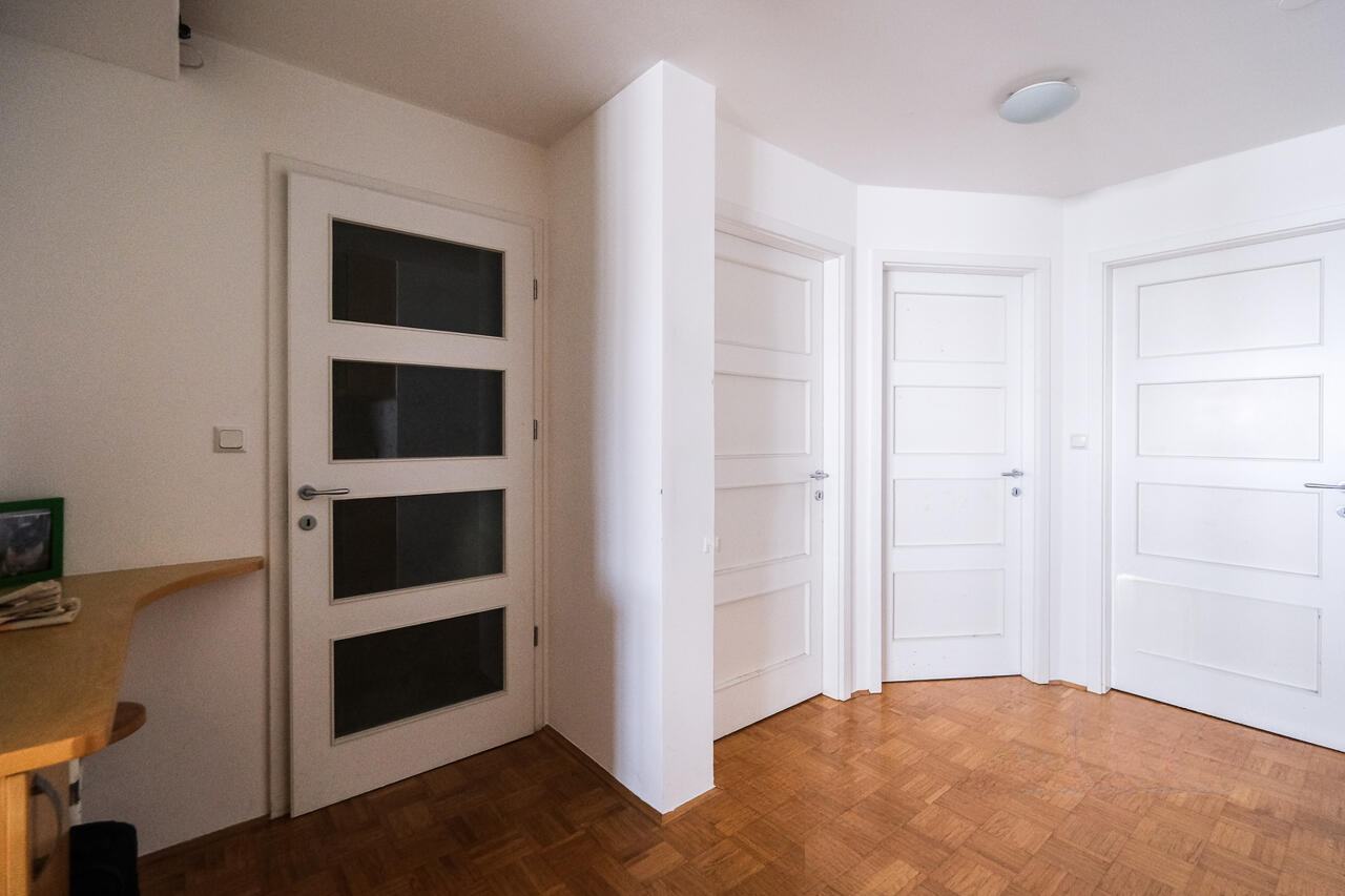 Flat in Ljubljana, Slovenia, 140 m² - picture 18