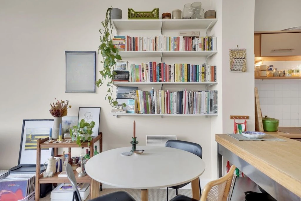Flat in London, United Kingdom, 47 m² - picture 1