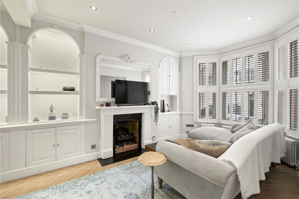 Flat in London, United Kingdom, 140 m² - picture 10