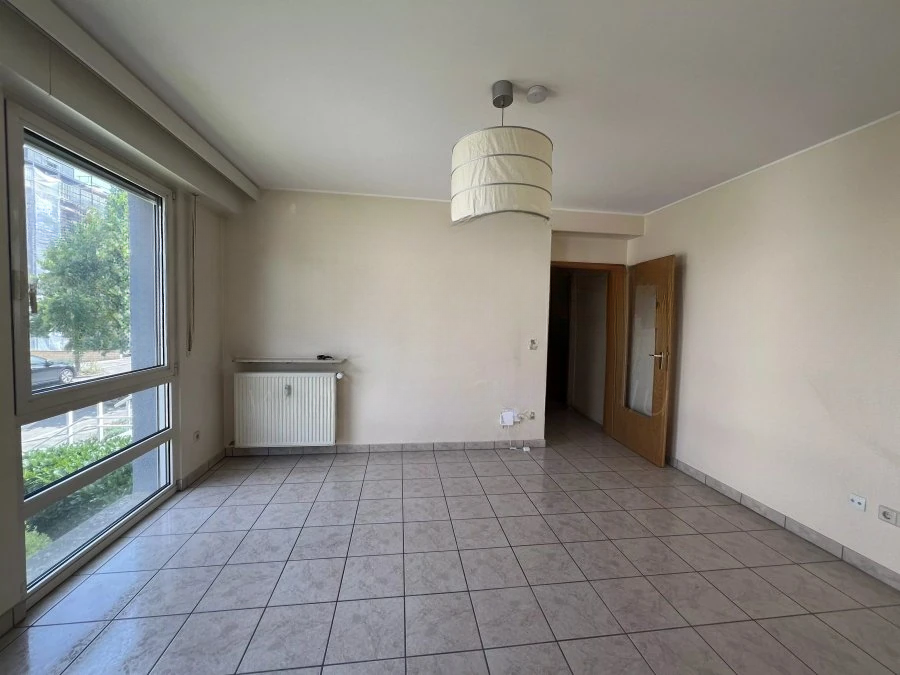 Flat in Luxembourg, Luxembourg, 48 m² - picture 2