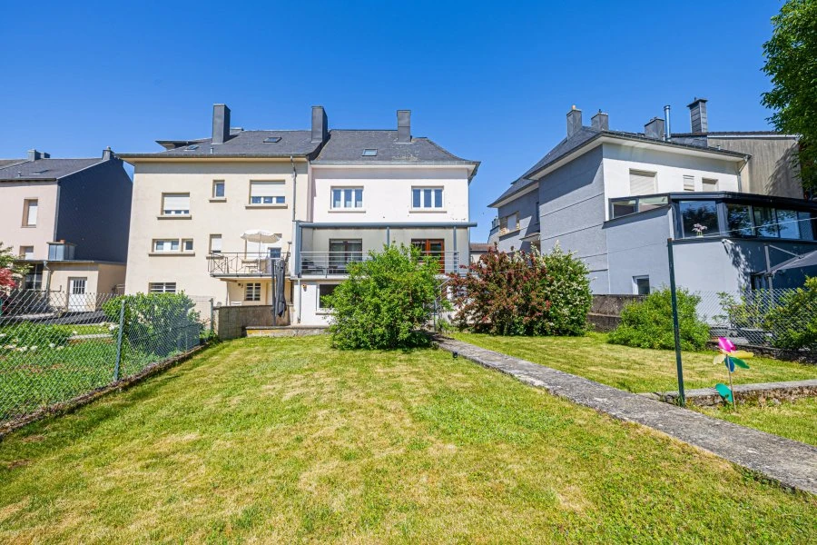 House in Luxembourg, Luxembourg, 244 m² - picture 2