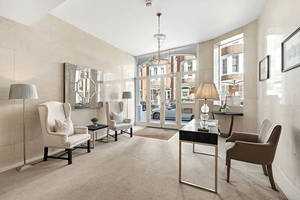 Flat in London, United Kingdom, 68 m² - picture 3