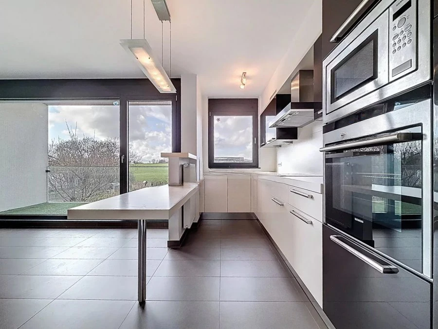 Flat in Luxembourg, Luxembourg, 82 m² - picture 3
