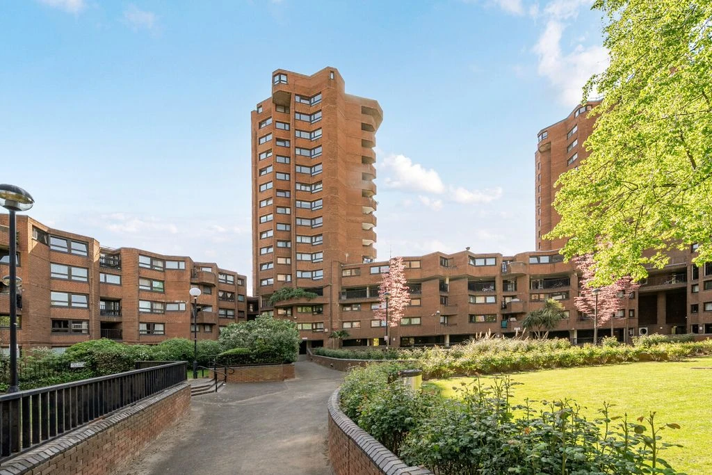Flat in London, United Kingdom, 72 m² - picture 4
