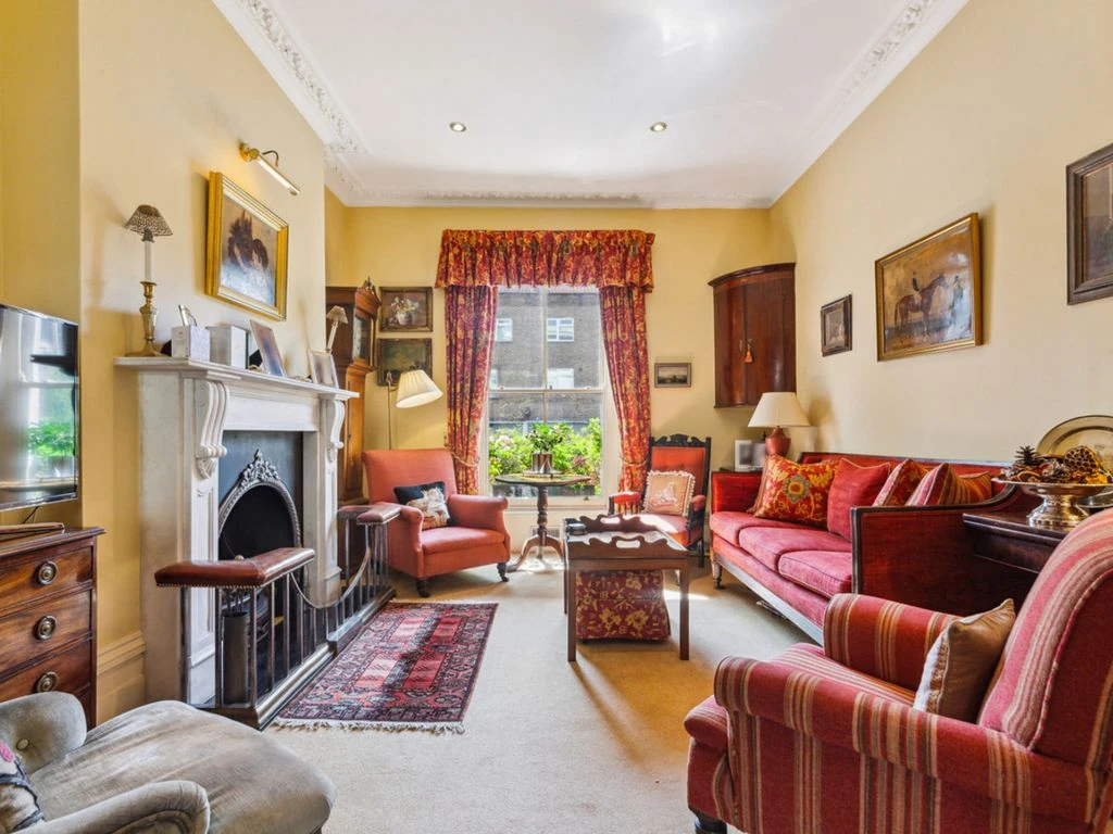 Flat in London, United Kingdom, 198 m² - picture 8