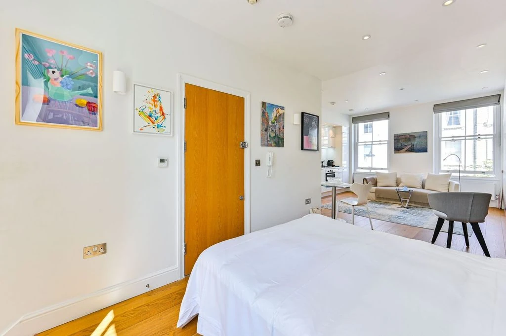 Flat in London, United Kingdom, 36 m² - picture 11