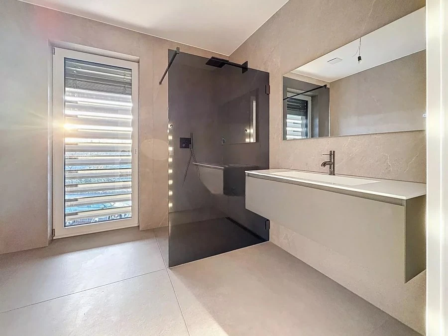 Maison au Luxembourg, Luxembourg, 282 m² - image 7