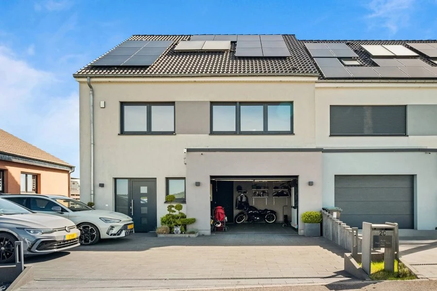 House in Diekirch, Luxembourg, 200 m² - picture 1