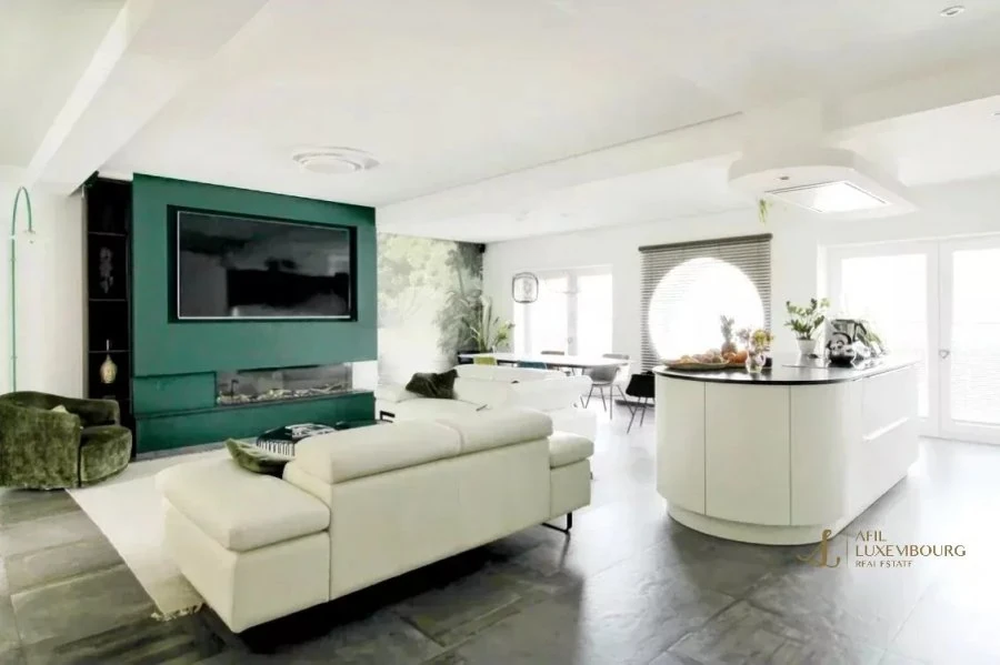 Casa en Luxemburgo, Luxemburgo, 290 m² - imagen 1