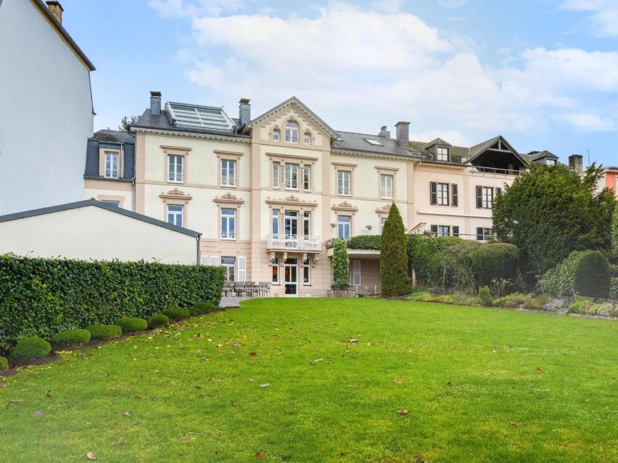 Maison à Grevenmacher, Luxembourg, 668 m² - image 1