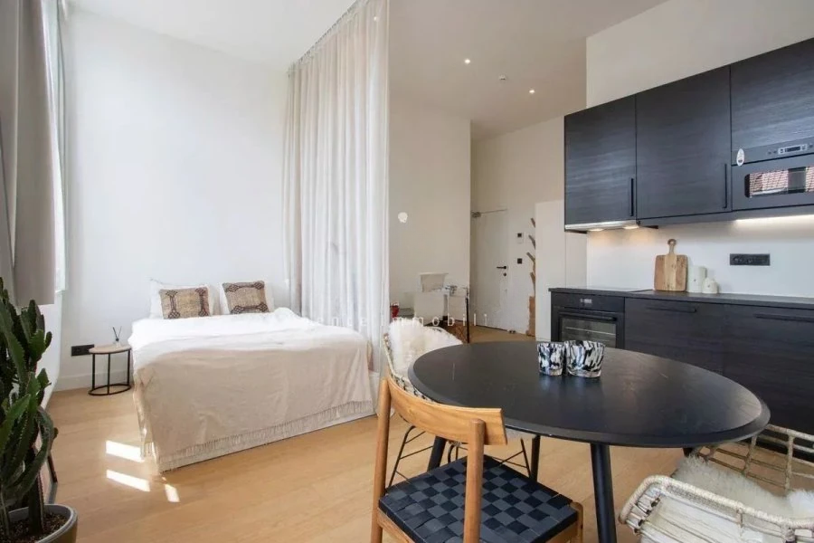 Flat in Luxembourg, Luxembourg, 31 m² - picture 1