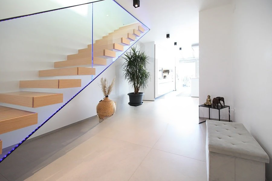 House in Luxembourg, Luxembourg, 200 m² - picture 2