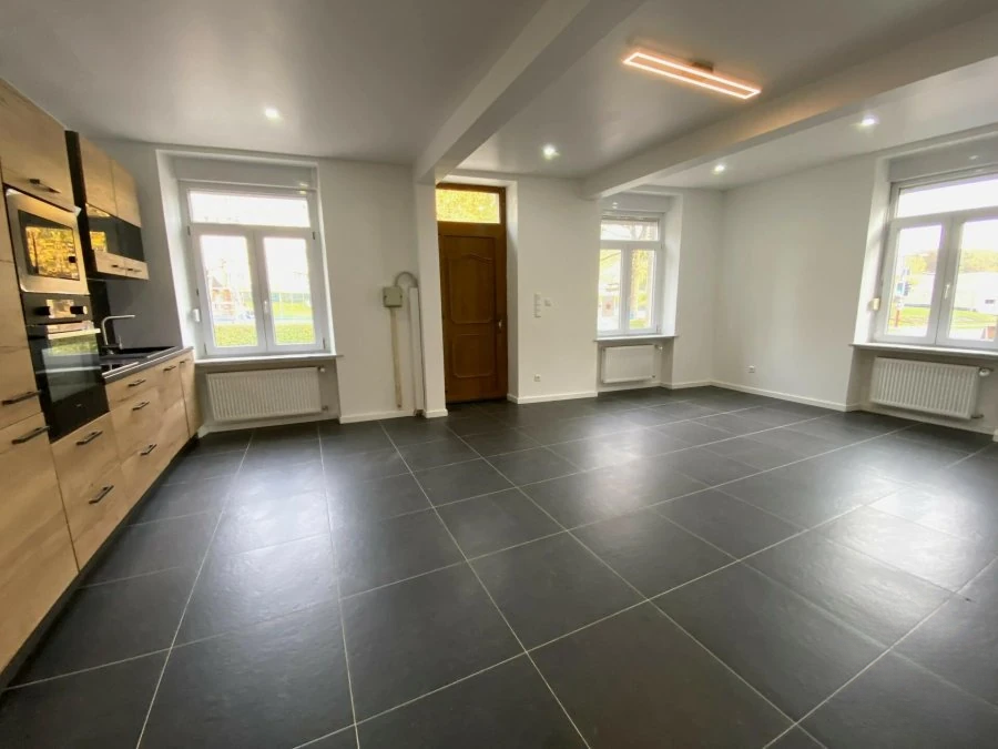 Maison à Diekirch, Luxembourg, 200 m² - image 3