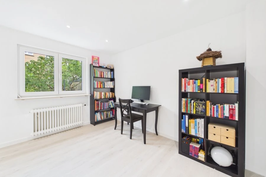 Flat in Luxembourg, Luxembourg, 91 m² - picture 6