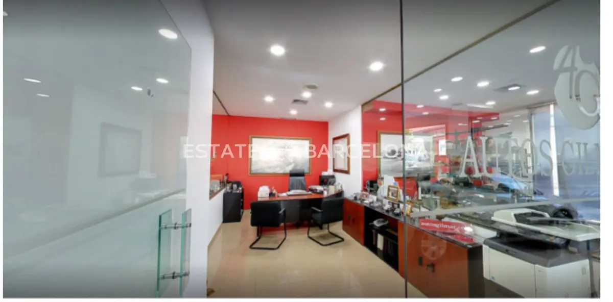 Bureau à Marbella, Espagne, 272 m² - image 2