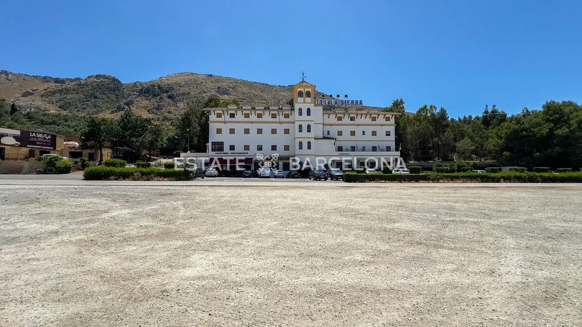 Hôtel à Malaga, Espagne, 2 460 m² - image 3