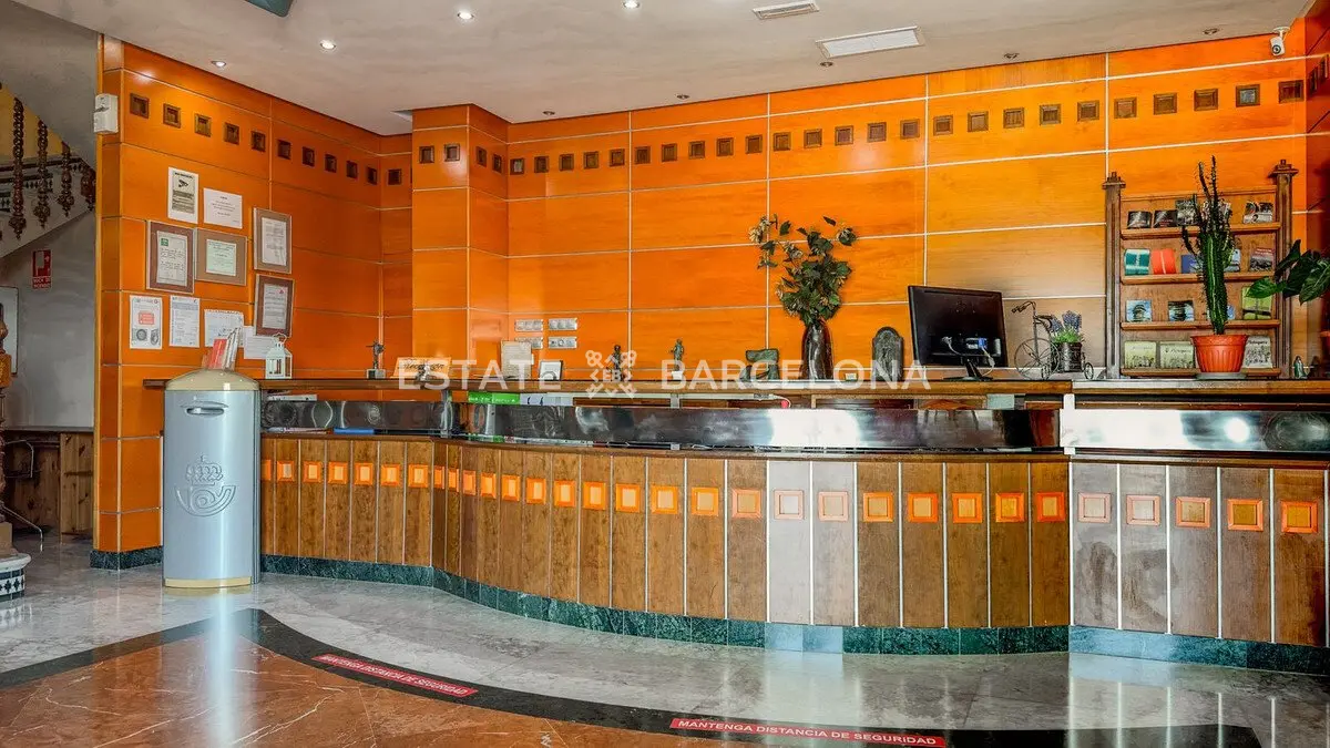 Hôtel à Malaga, Espagne, 2 460 m² - image 5