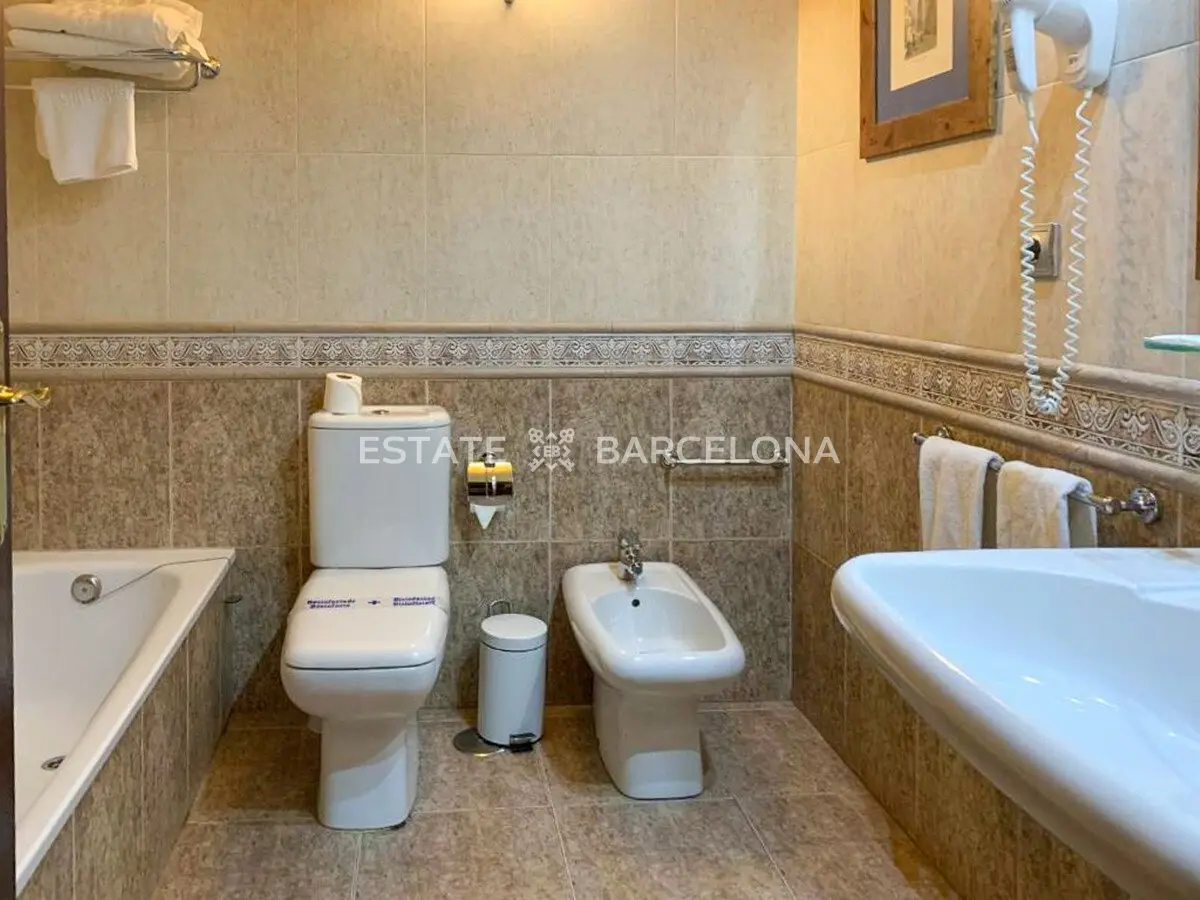 Hôtel à Malaga, Espagne, 2 460 m² - image 12