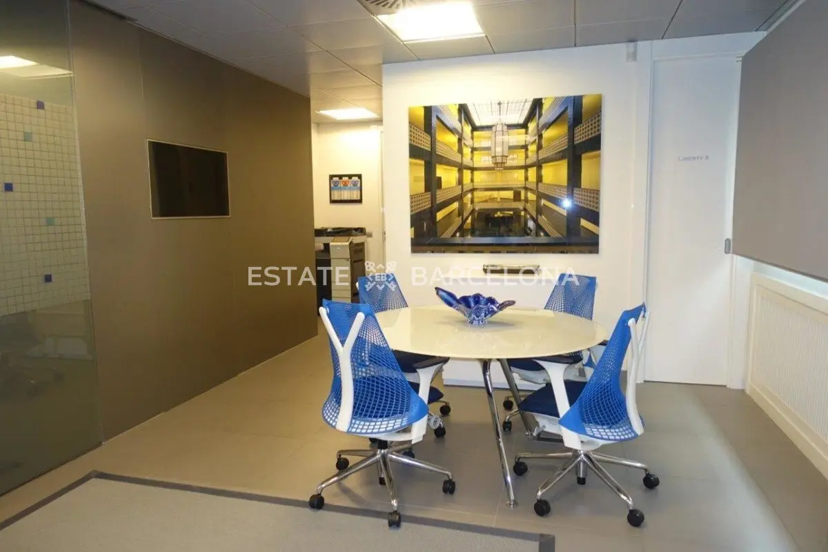 Office in Malaga, Spain, 150 m² - picture 11