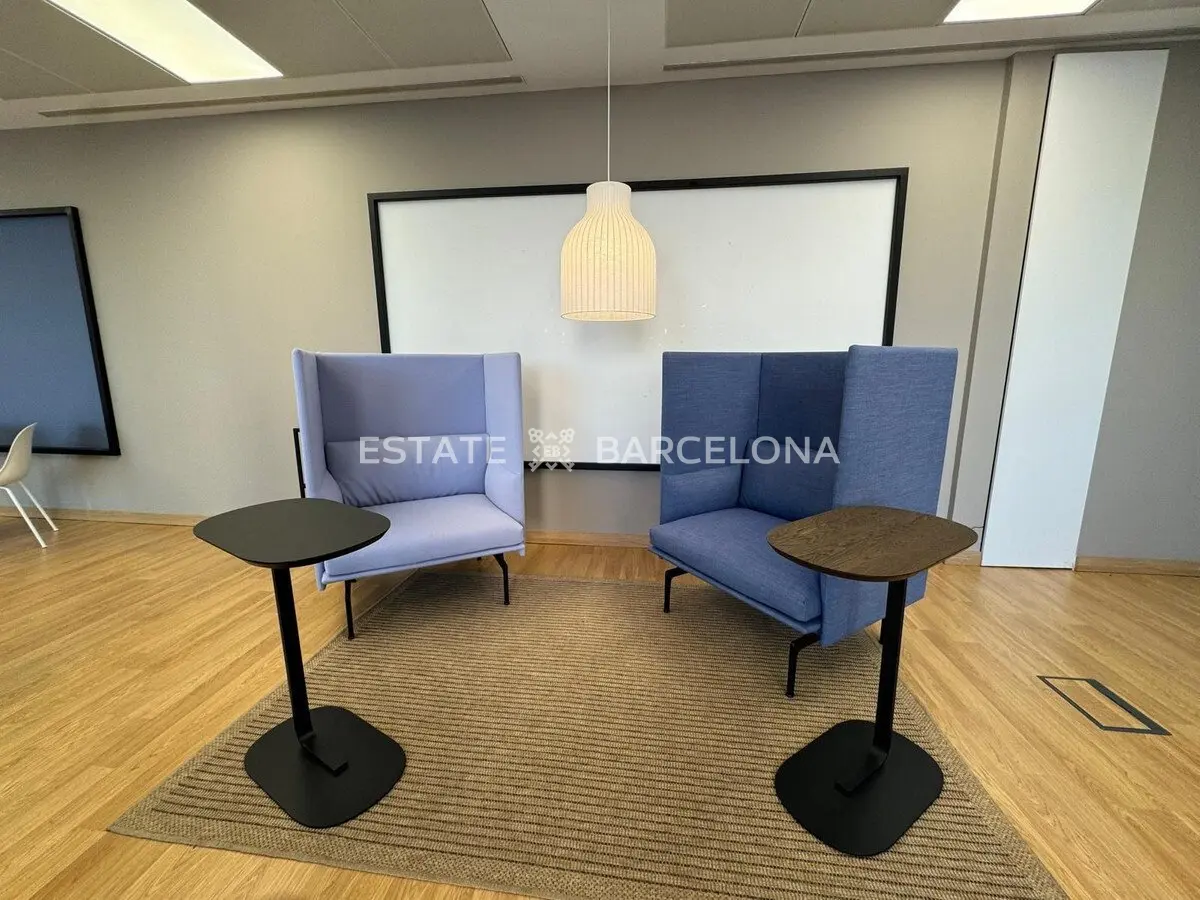 Bureau à Marbella, Espagne, 105 000 m² - image 8