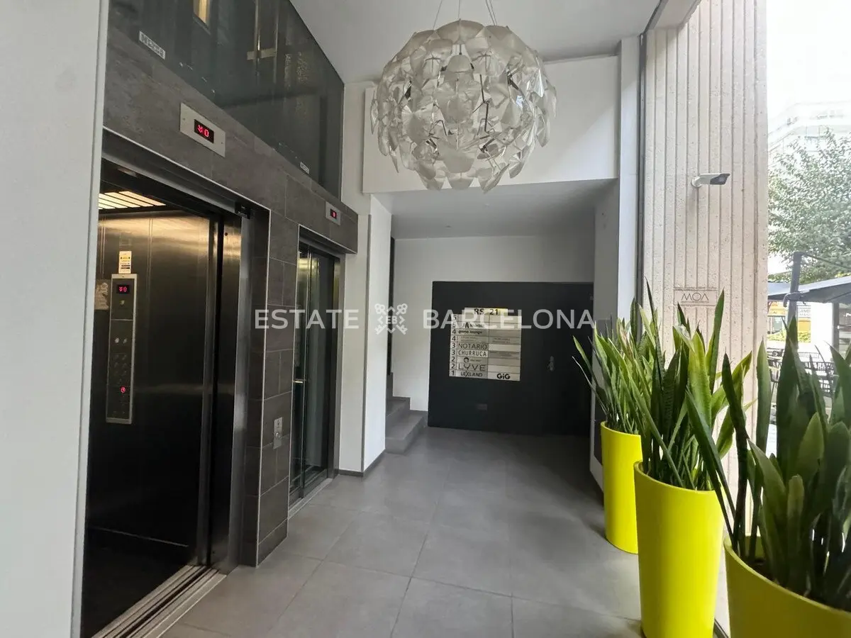 Bureau à Marbella, Espagne, 105 000 m² - image 7
