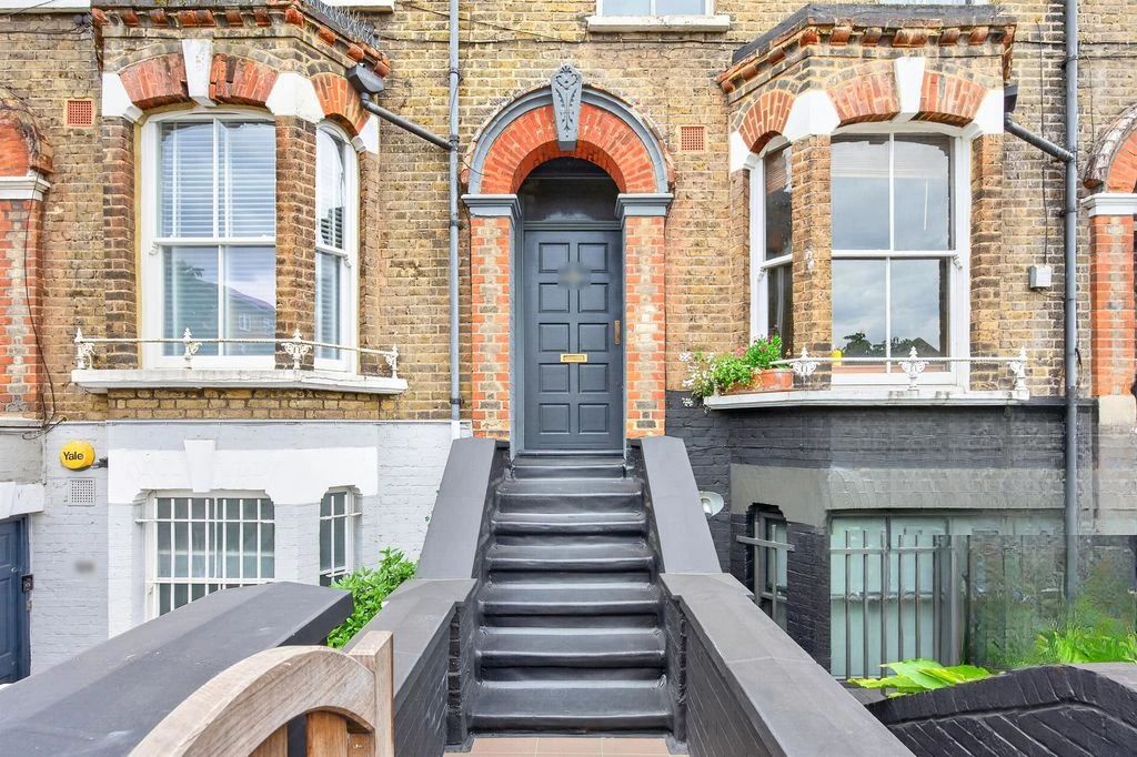 Flat in London, United Kingdom, 36 m² - picture 1
