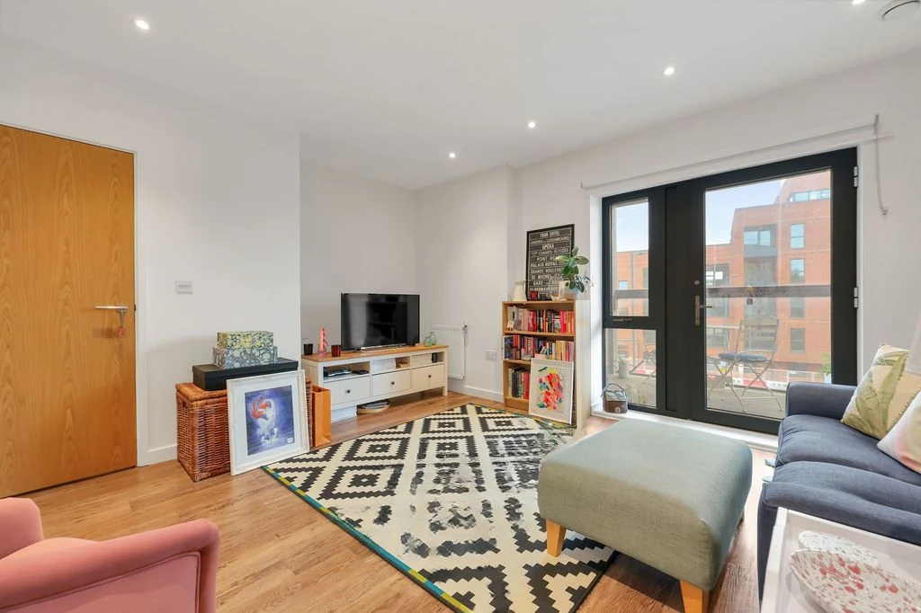 Flat in London, United Kingdom, 51 m² - picture 3