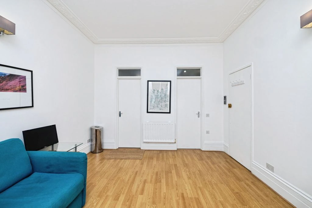 Flat in London, United Kingdom, 20 m² - picture 4