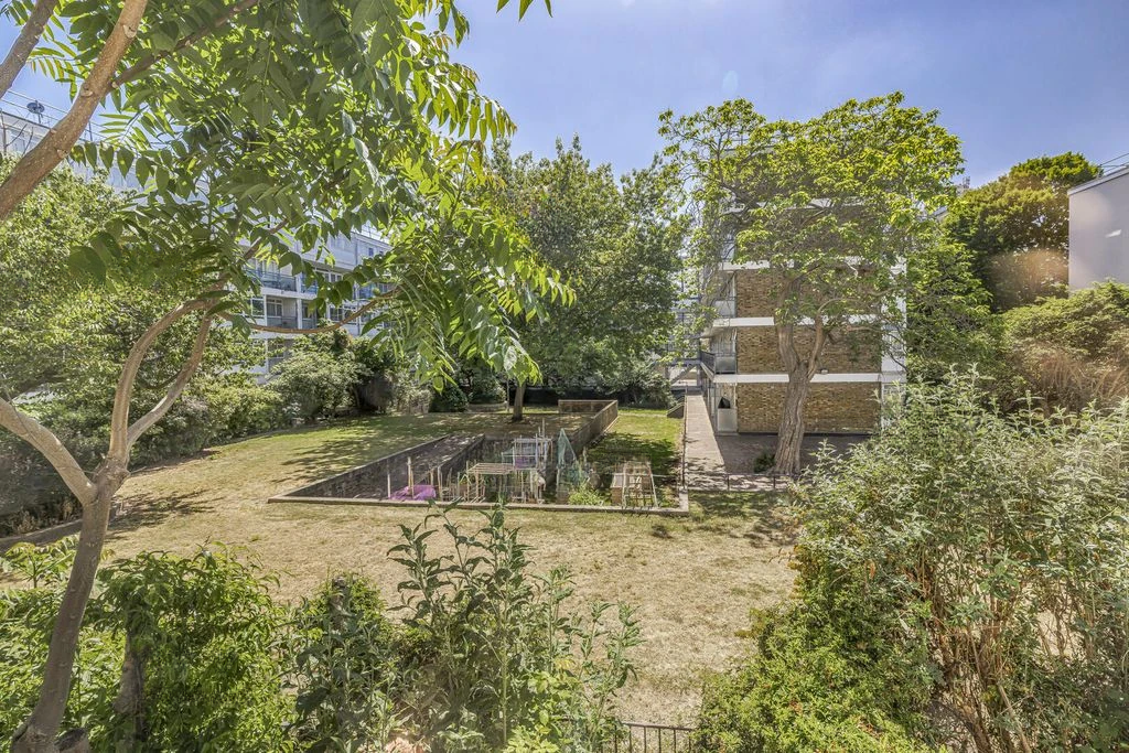Flat in London, United Kingdom, 32 m² - picture 9