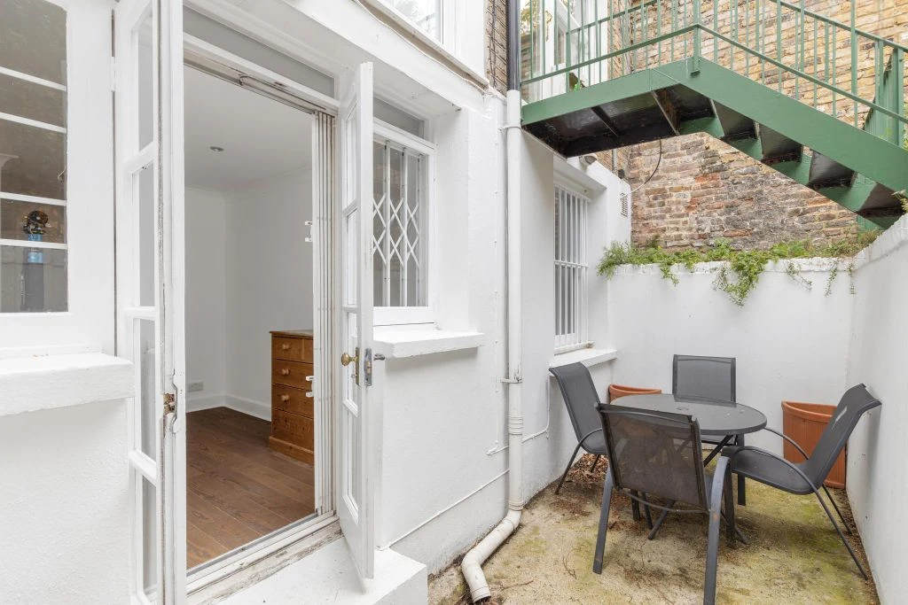 Flat in London, United Kingdom, 91 m² - picture 12
