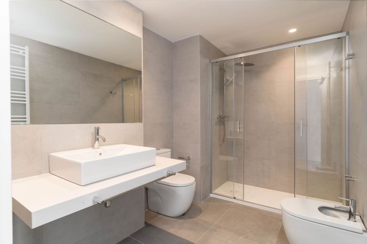 Flat in Badalona, Spain, 142 m² - picture 12