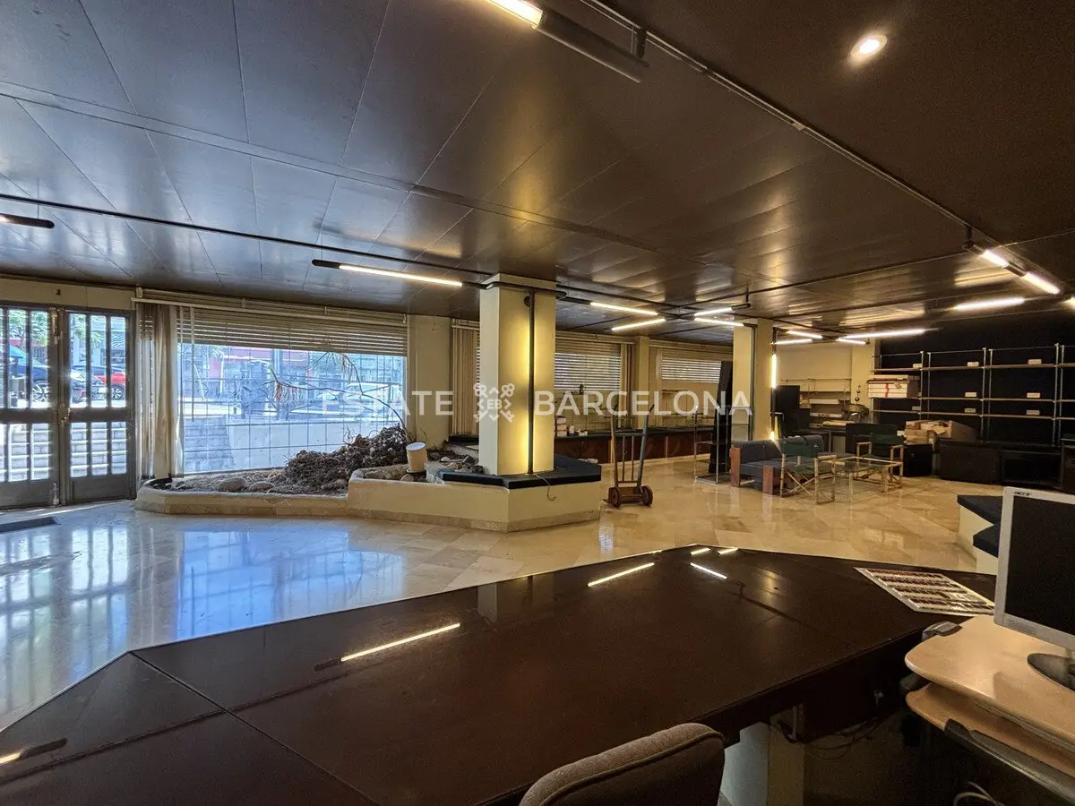 Proprietà commerciale a Marbella, Spagna, 620 m² - foto 2