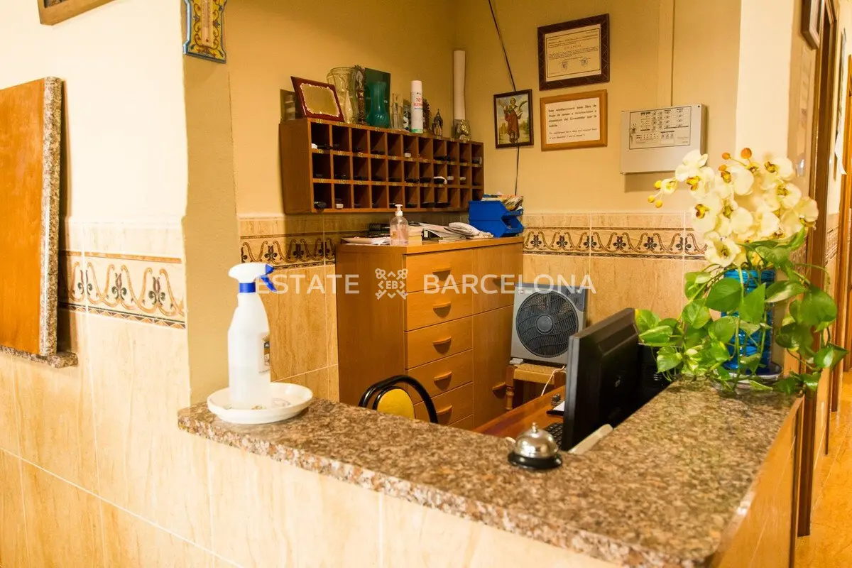 Casa lucrativa en Málaga, España, 1 350 m² - imagen 13