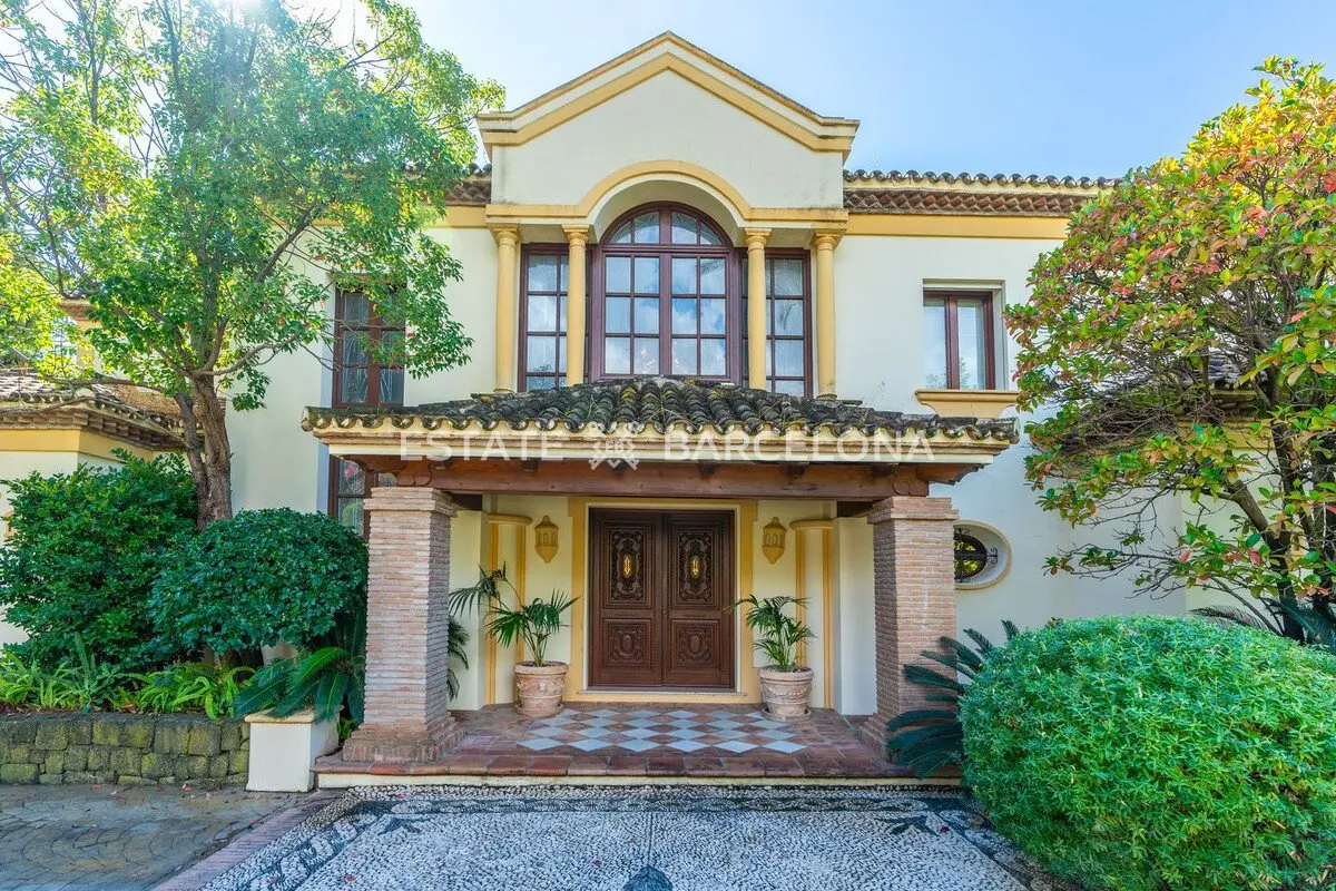 Villa in Marbella, Spanien, 985 m² - Foto 2