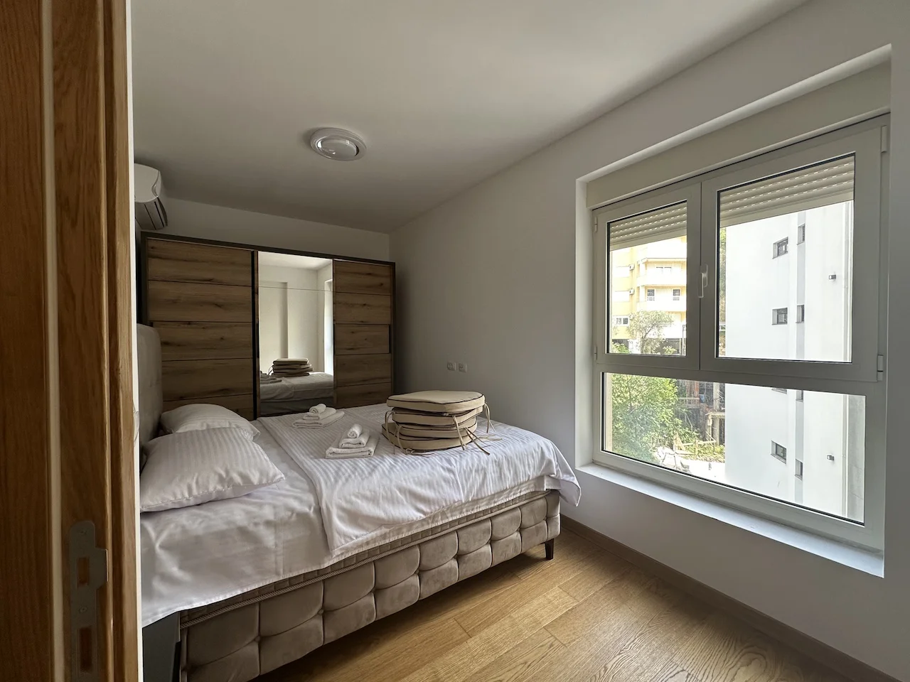 Piso en Rafailovici, Montenegro, 73 m² - imagen 2