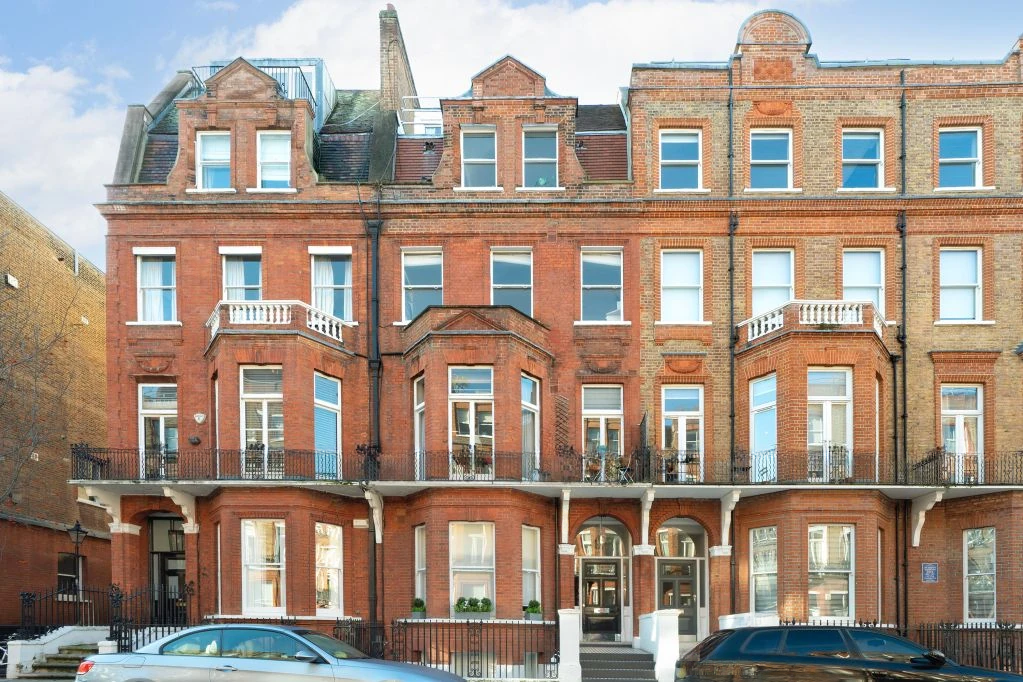 Flat in London, United Kingdom, 39 m² - picture 6