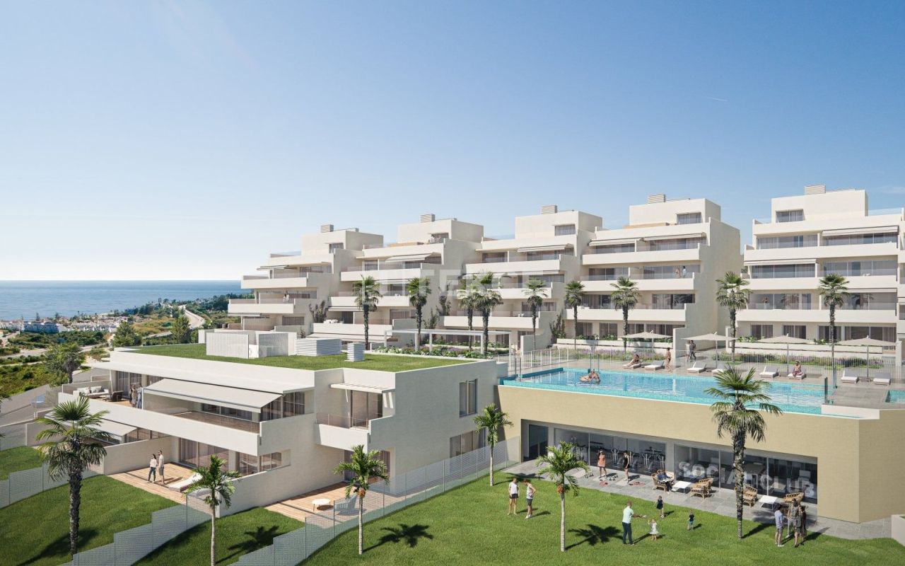 Apartment in Estepona, Spain, 82 m² - picture 1