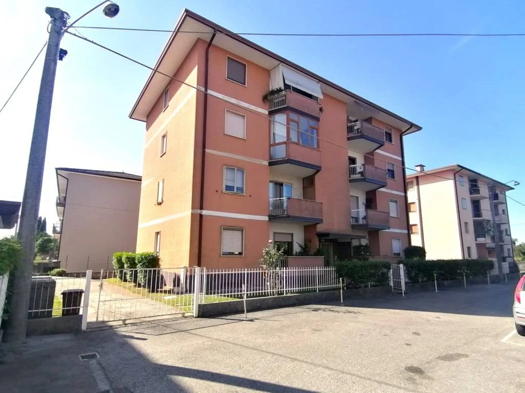 Piso en Gorizia, Italia, 90 m² - imagen 1